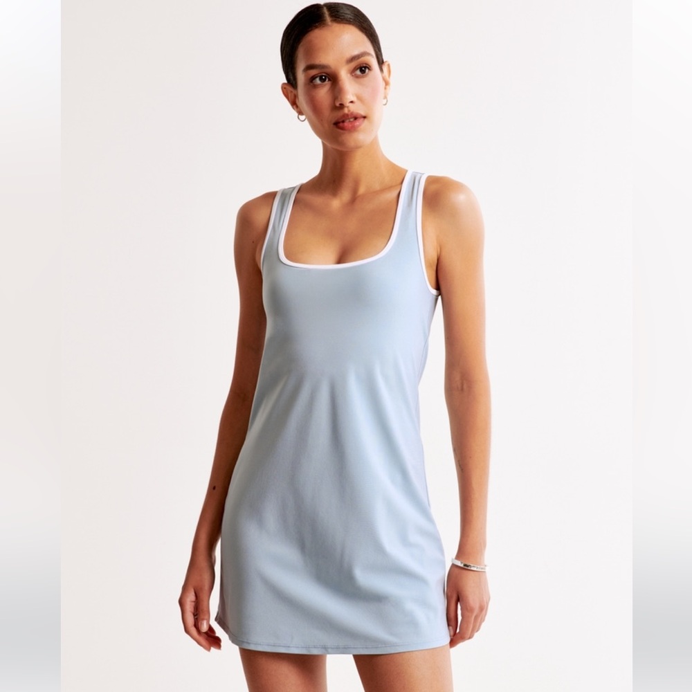 Abercrombie & Fitch - Squareneck Traveler Mini Dress - Large Petite